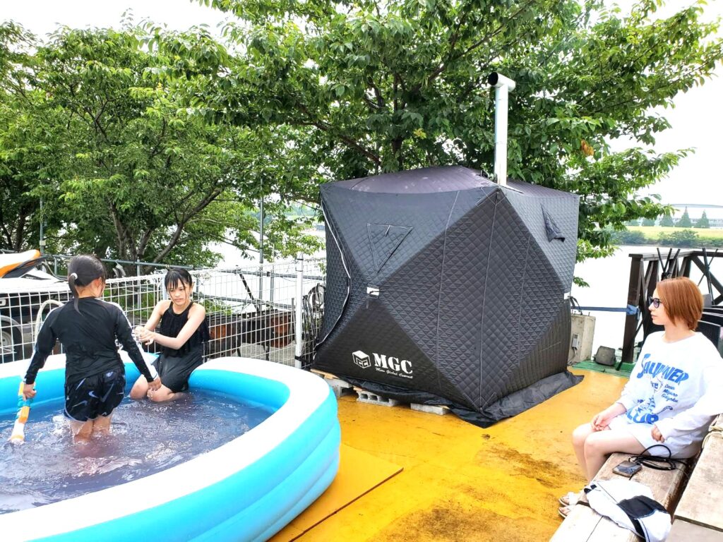 BQマリーナ湘南　サウナ　ビニールプール　画像