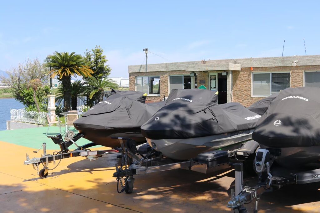 BQマリーナ 艇庫